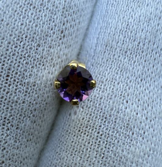Vintage 14k Yellow Gold Stud Earrings with Amethyst Gemstone1
