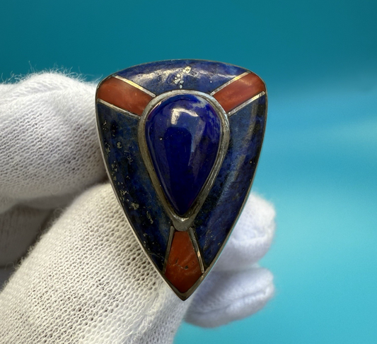 Exquisite Signed Native American Shield Ring w, Lapis & Coral Inlay 1