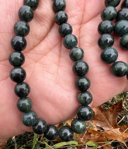 Gorgeous Antique / Vintage Spinach Natural Nephrite Jade Beaded Necklace #41