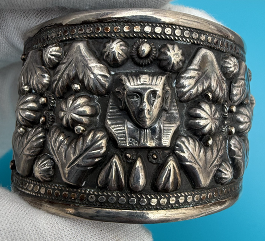Awesome Vintage Egyptian Revival Tutankhamun 900 Middle East Silver Cuff Bangle1