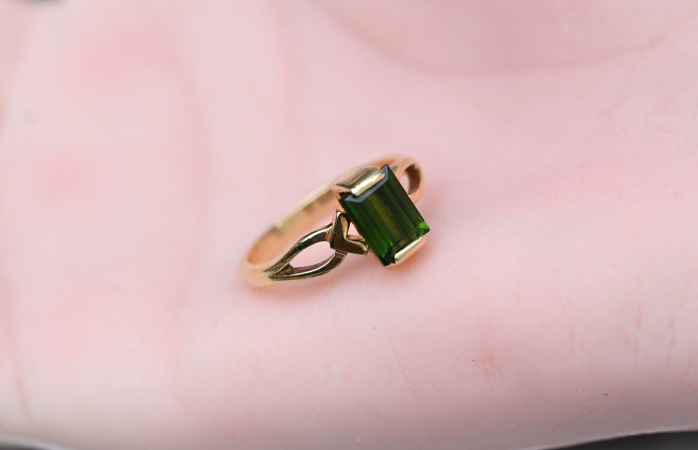 Lovely Vintage Ring featuring Natural Green Tourmaline in a 14K Yellow Gold4