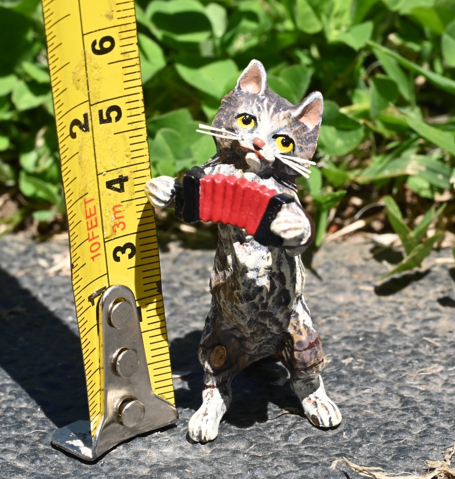 Fritz Bergmann Austrian Vienna Cold Painted Bronze Musical Cat with Accordion6