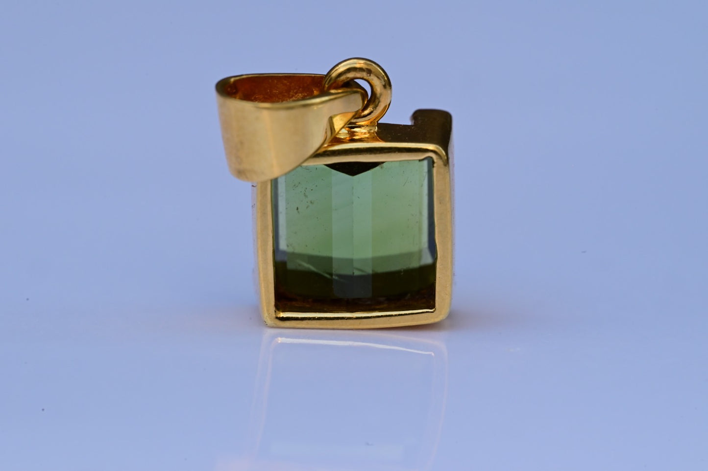 Stunning & Vibrant Light Green 5 ct Tourmaline Gemstone set in 22K Yellow Gold3