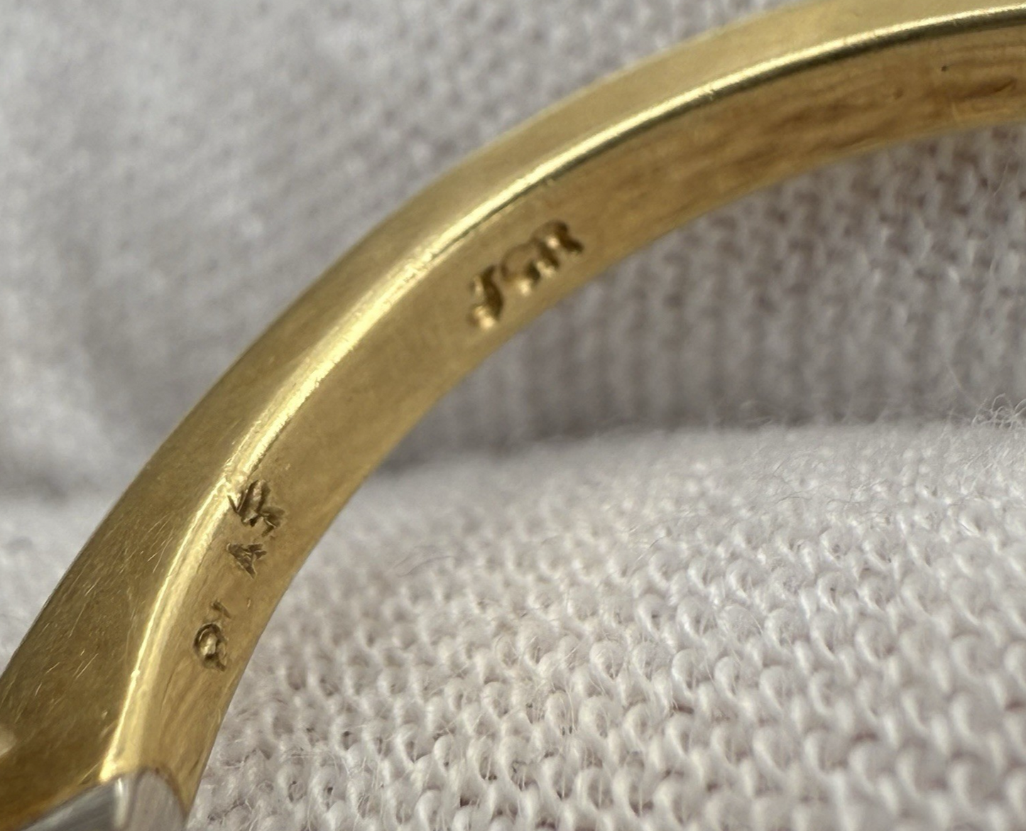 Fantastic Vintage Natural Sapphire & Diamond Ring in 18K Yellow Gold7