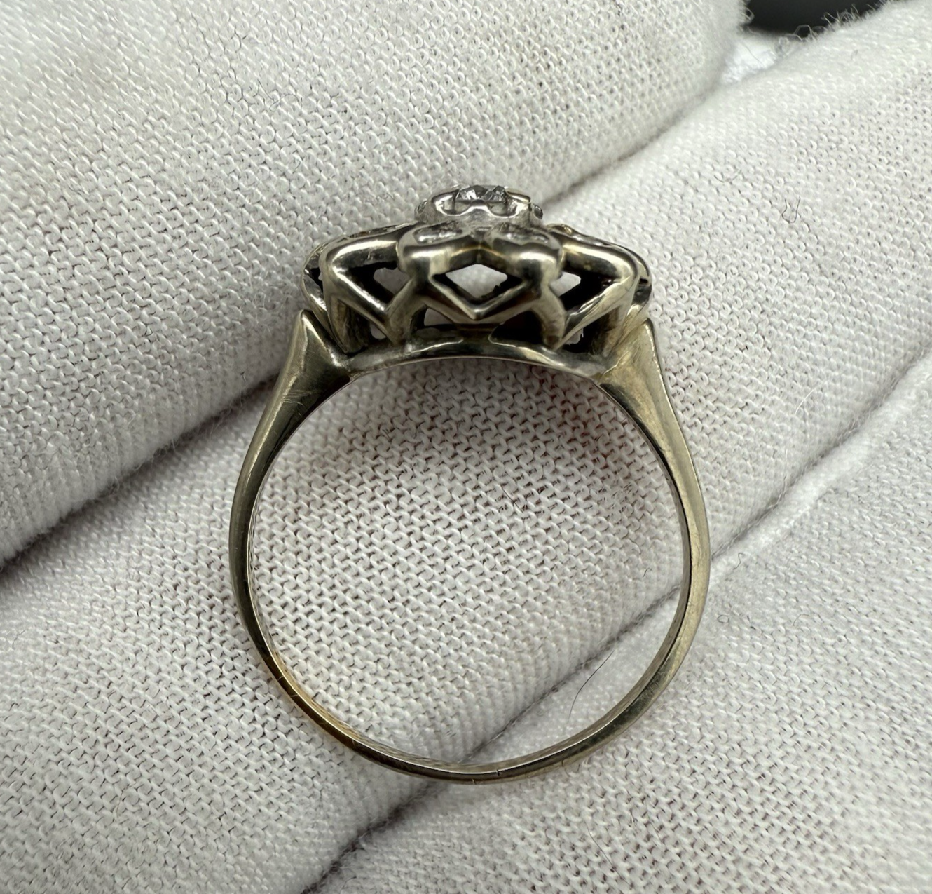 Gorgeous Early Vintage 14k White Gold Star Diamond Ring4