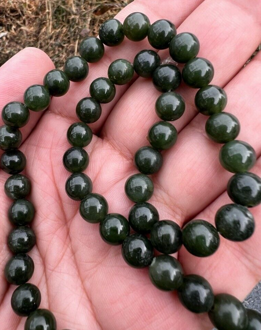 Beautiful Antique / Vintage Spinach Natural Green Jade Beaded Necklace1