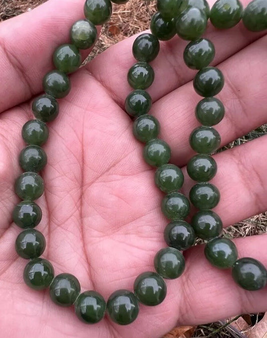 Gorgeous Antique / Vintage Spinach Natural Green Jade Beaded Necklace1