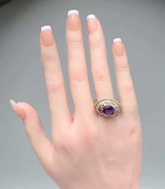 Eye-Catching Vintage Two Tone 10k Gold Cocktail Ring with Faceted Oval Amethyst1