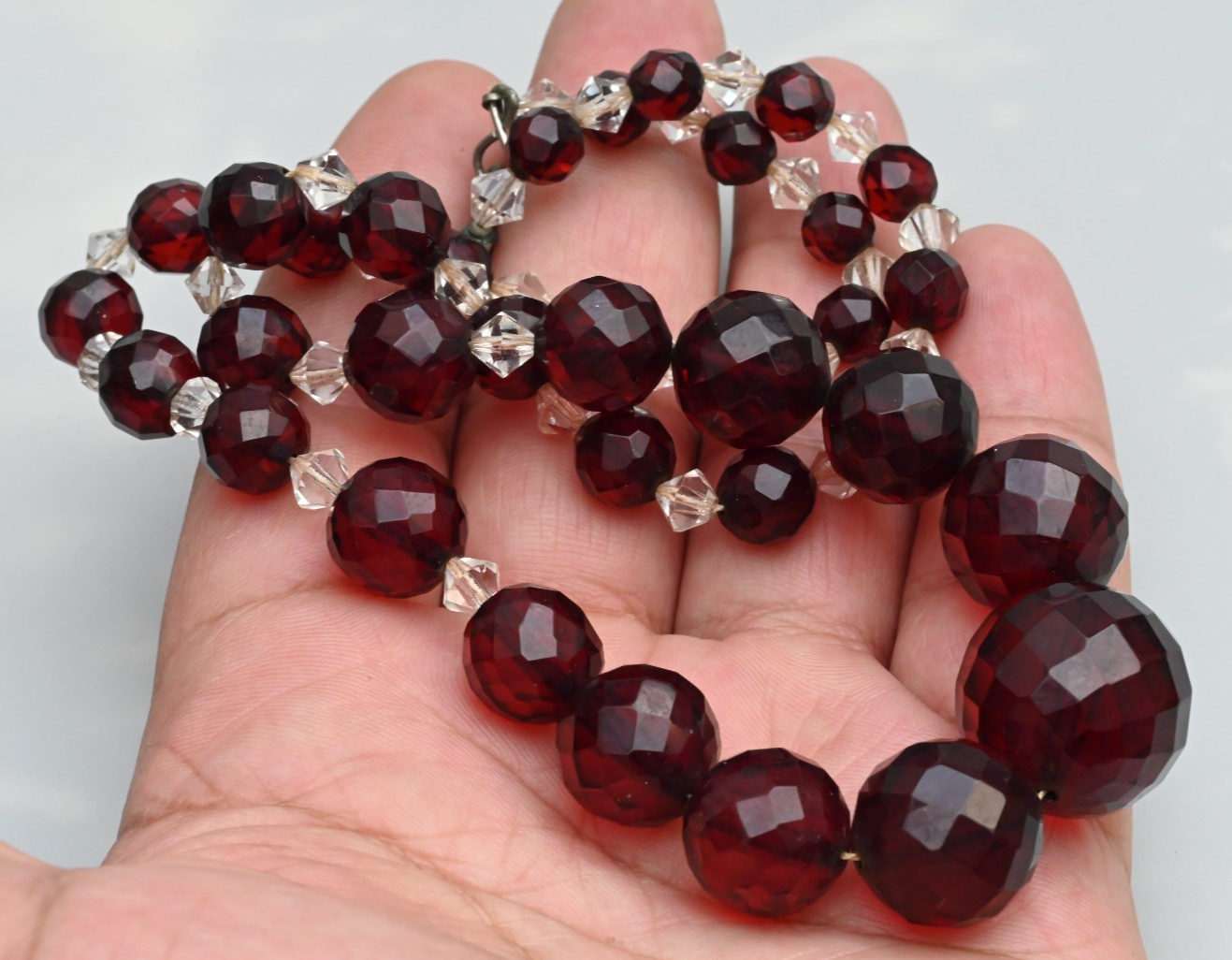 Beautiful Antique / Vintage Art Deco Faceted Cherry Bakelite Necklace4