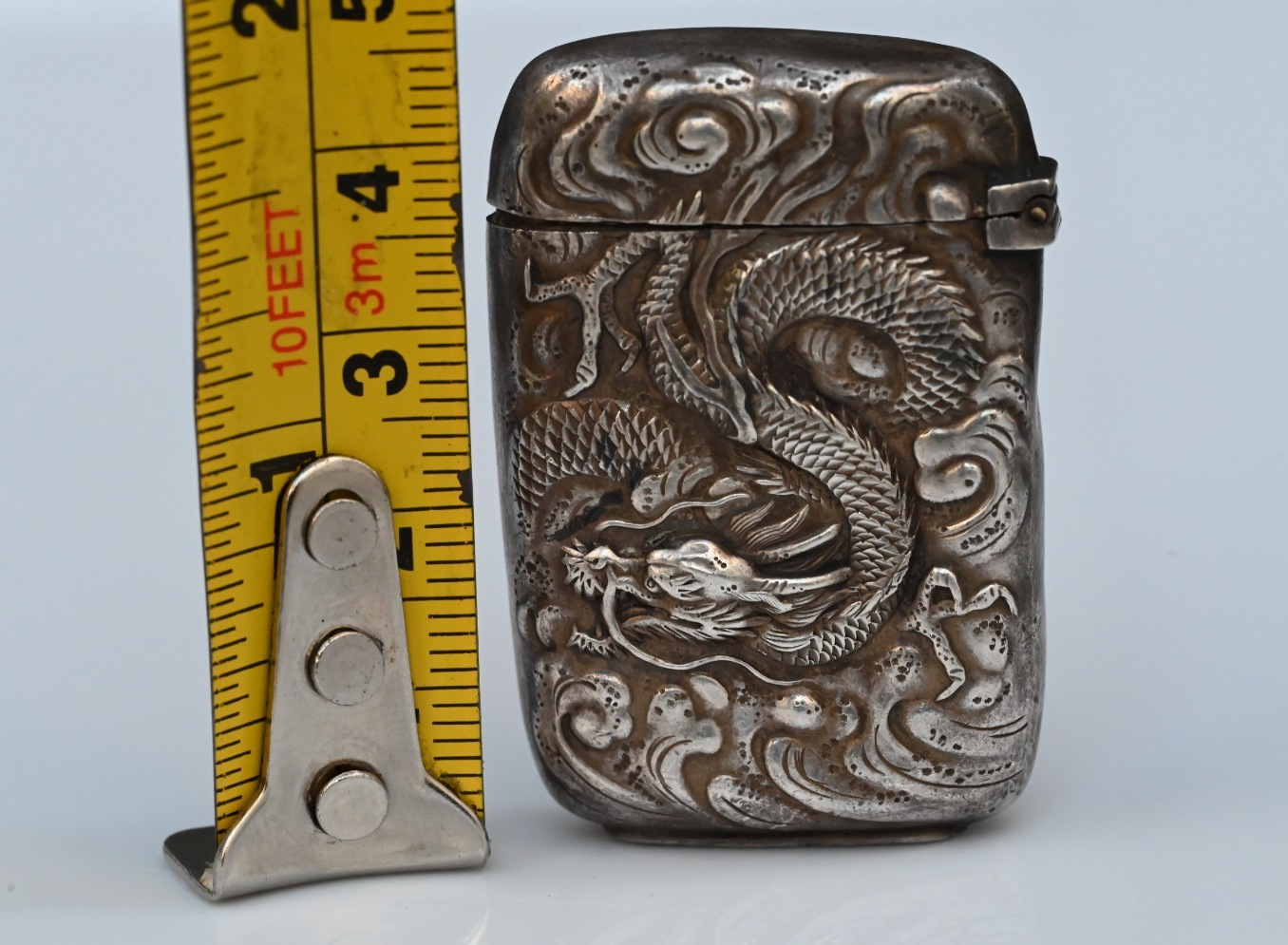 Extremely Detailed Antique Japanese Export Repoussé Silver Vesta Match Safe Case4