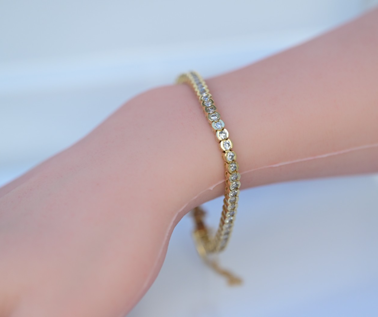 Classic 14k Yellow Gold Diamond Tennis Bracelet w/ Continuous Row Round Diamonds1
