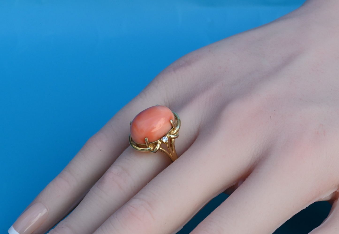 Elegant Natural Light Red Coral & 14K Yellow Gold Cocktail / Dinner Ring4