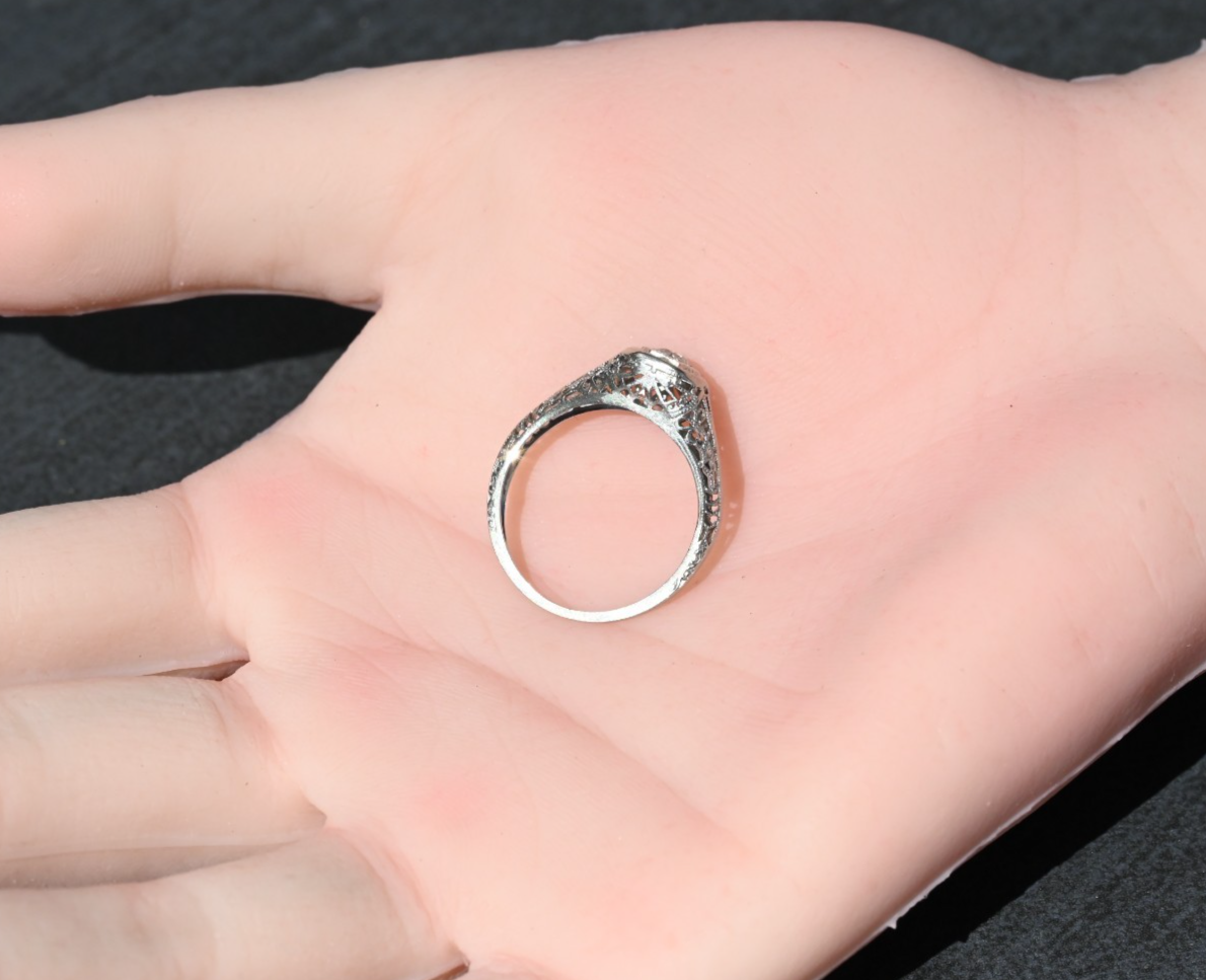 Gorgeous Antique Art Deco Period Early 20th Century Diamond 14K WG Filigree Ring7