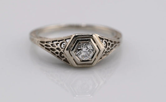 Antique Art Deco 1900s Filigree Motif 18k White Gold & Diamond Ring1