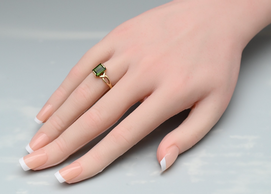 Lovely Vintage Ring featuring Natural Green Tourmaline in a 14K Yellow Gold1