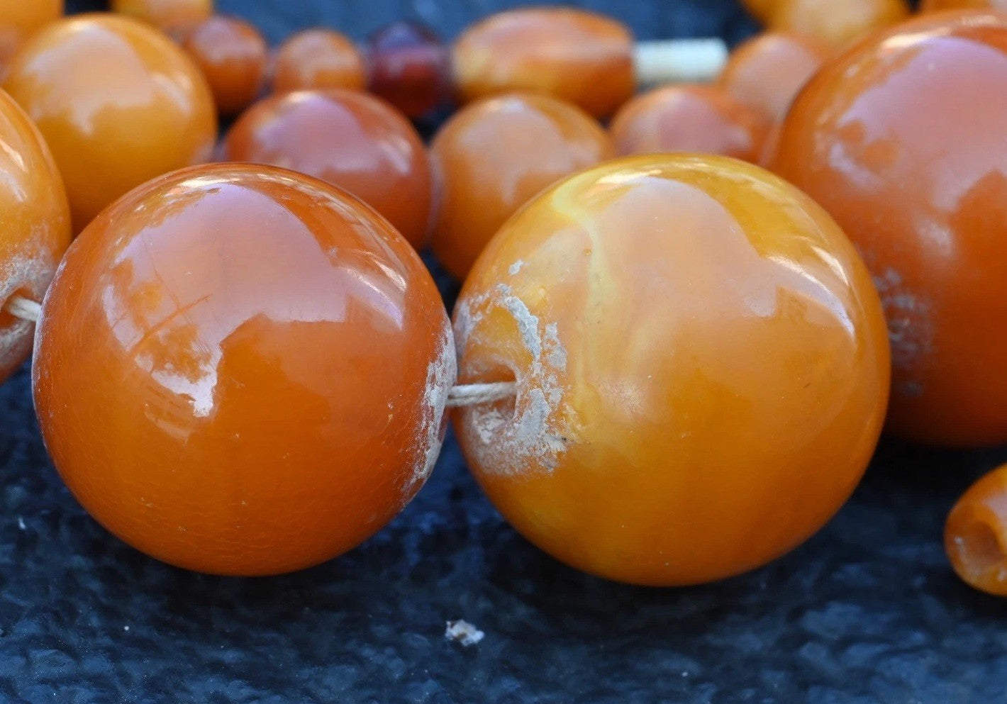 Early Vintage Natural Baltic Butterscotch Amber Necklace W/ Round Sphere Beads5