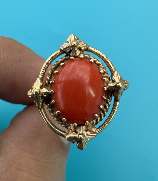 Superb Antique / Vintage Italian Natural Red Coral & 14k Yellow Gold Ring1