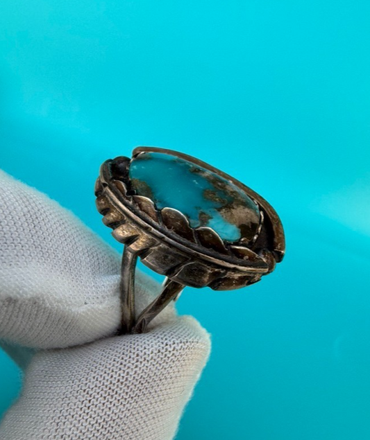 Beautiful Sterling Silver Southwest / Native American Ring w/ Turquoise Gem1