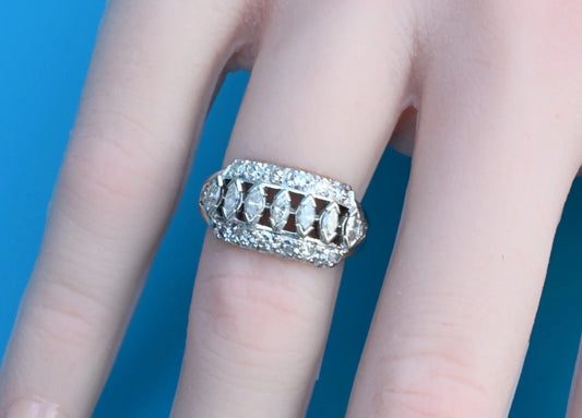 Gorgeous Marquise Cut & Round Brilliant Diamond Cocktail / Dinner Ring in 14K WG0