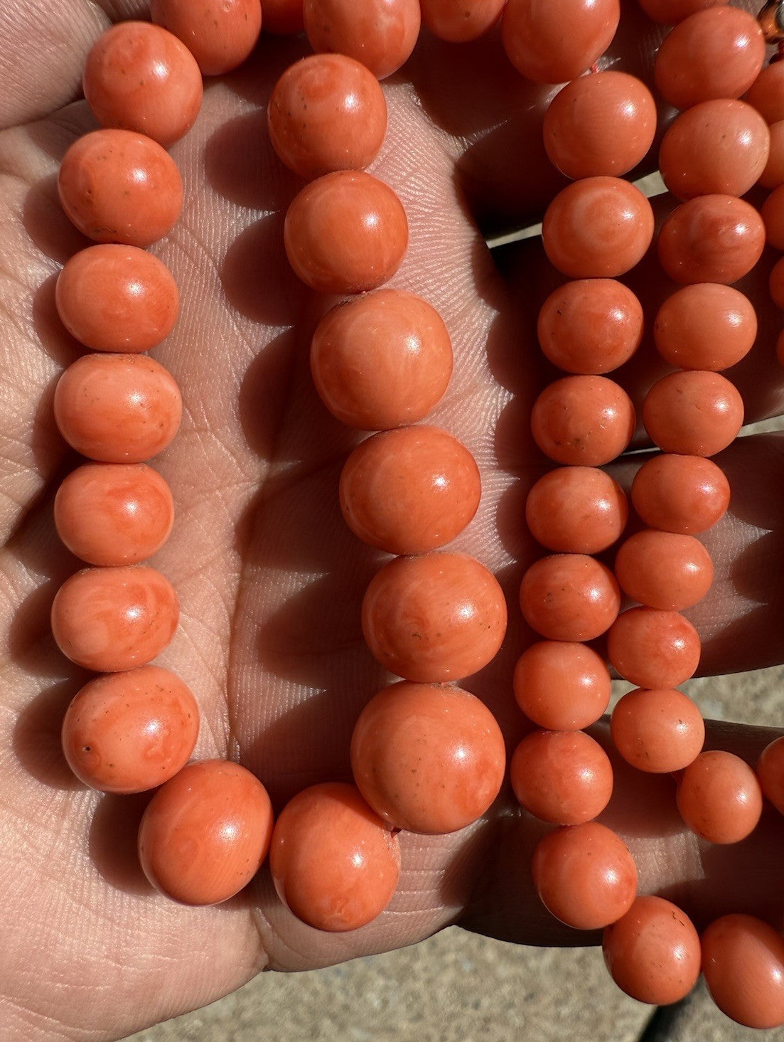 Gorgeous Natural Italian Light Red Round Coral Beaded Necklace With Gold Clasp8