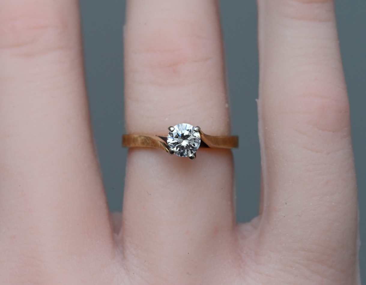 Wonderful Vintage 14k Yellow Gold Solitaire Ring with .40 ct Round Diamond4