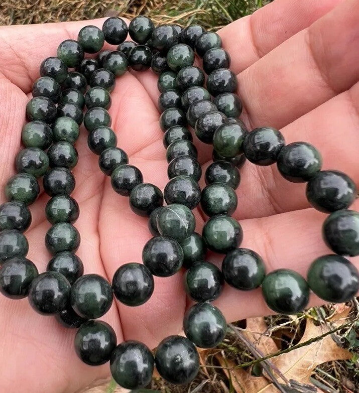 Original Green Antique / Vintage Spinach Natural Nephrite Jade Beaded Necklace7