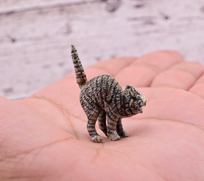 Lovely Antique Austrian Vienna Cold Painted Bronze Figure of Scared Cat9
