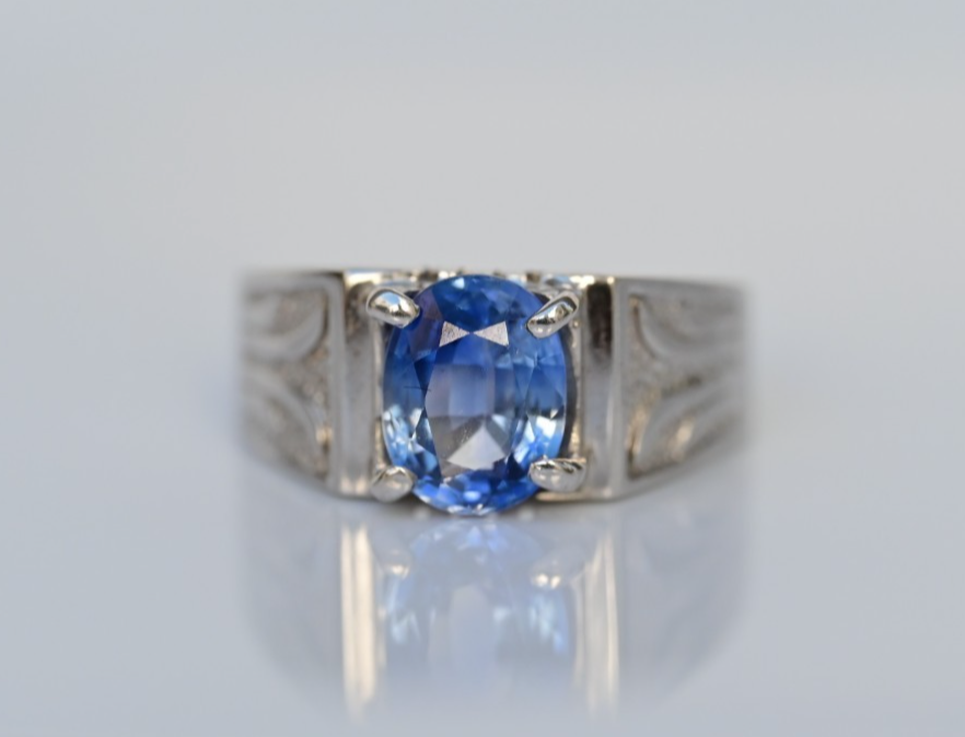 Gorgeous 18K White Gold with 2 ct Vivid Natural Blue Sapphire Ring1