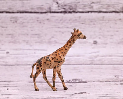 Nice Old Antique Austrian Vienna Cold Painted Bronze Figure of Giraffe0