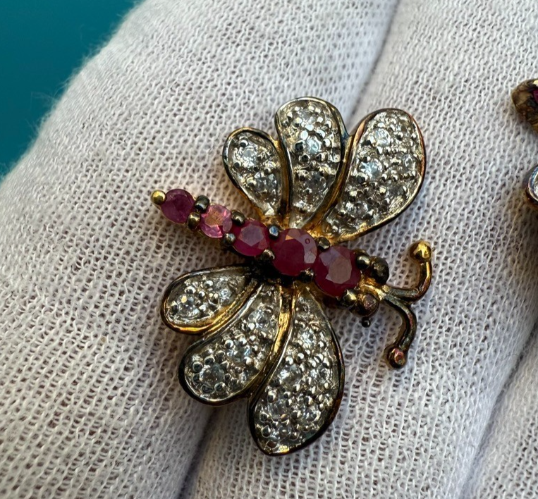 Super Beautiful Pair of Gold Gilt Sterling Silver Ruby Butterfly Brooch Pins4