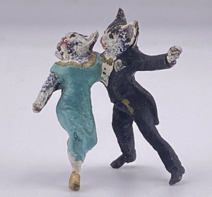 Lovely Vintage Austrian Vienna Cold Painted Bronze Figure of Tango Dancing Cats3
