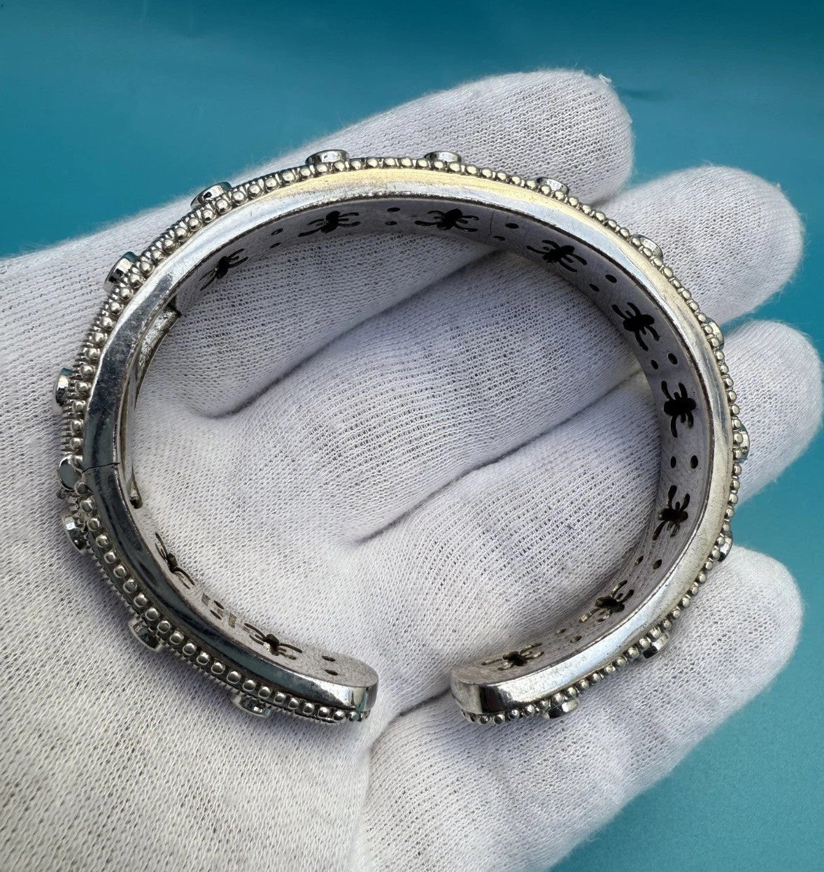 Amazing Vintage Judith Ripka Sterling Silver Hinged Cuff Bracelet 1