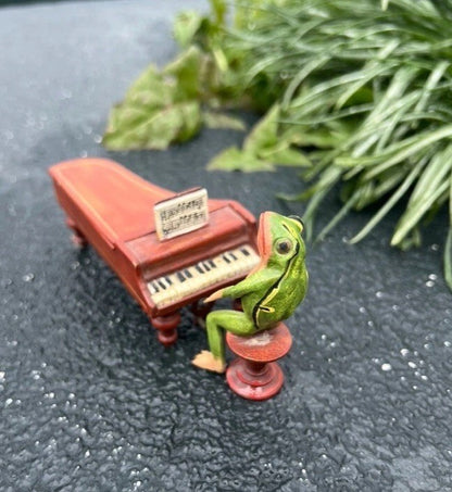 Gorgeous Cold Painted Austrian Vienna Cold Painted Musical Frog Pianist ￼￼1