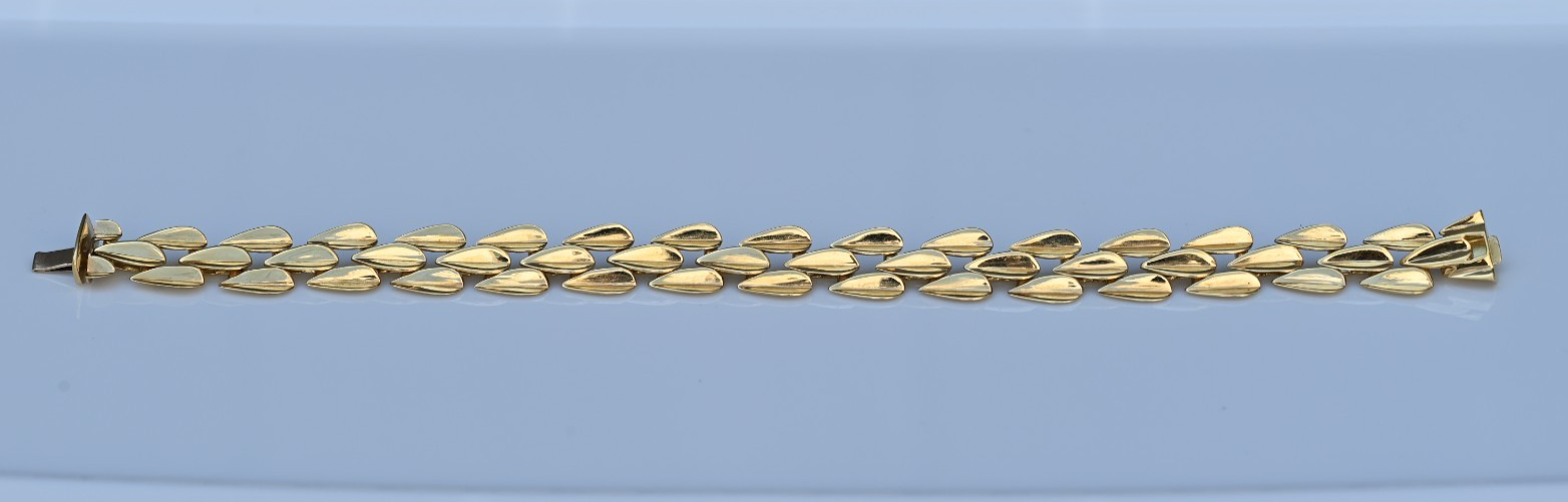 Hard to Find Designer Robert Lee Morris 18K Yellow Gold Dart Motif Bracelet2