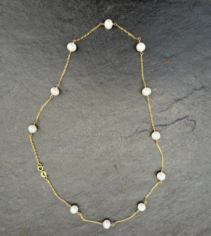 Elegant yet Simple Cultured Pearl Beaded Necklace w/ 14k Gold Chain0