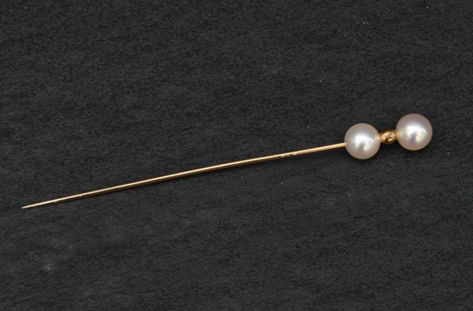 Vintage 14K Yellow Gold Stick Pin with Classic Double Pearl Accent0