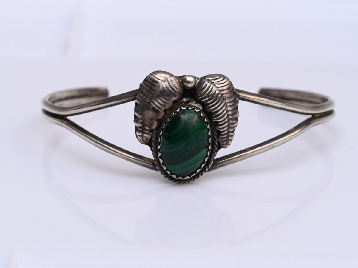 Early Vintage Southwestern Sterling Silver and Green Malachite Cuff Bracelet2