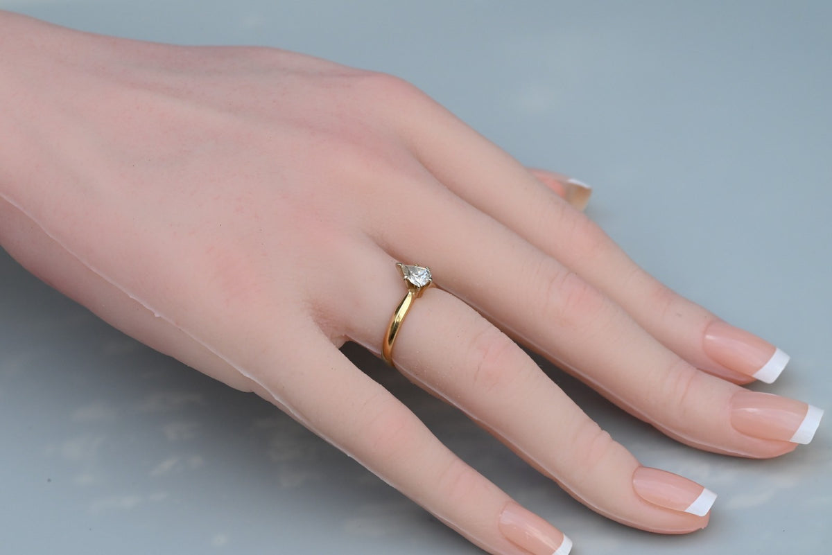 Vintage 14k Yellow Gold Ring with .25 ct Pear-cut Natural Diamond Solitaire3