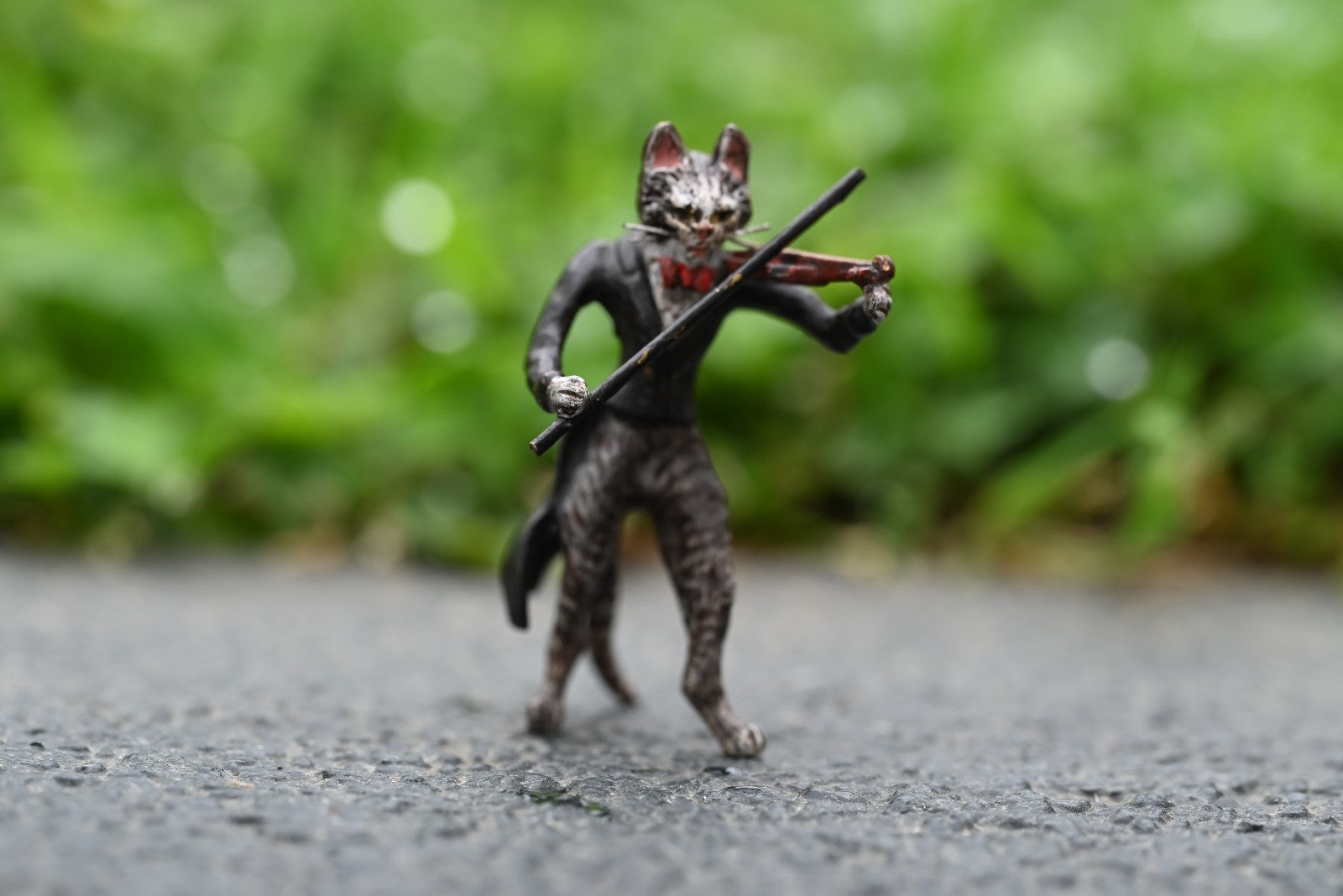 Franz Bergman 1900s Austrian Vienna Cold Painted Bronze of Cat Playing Violin2