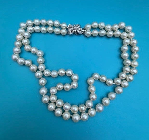 Genuine Early Vintage String of Cultured Pearls 14K White Gold Clasp MGM J1