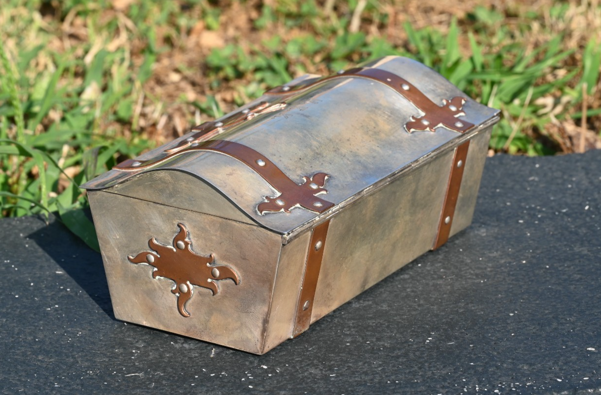 Superb Arts & Craft Trinket Treasure Box in Sterling Silver with Copper Trims8