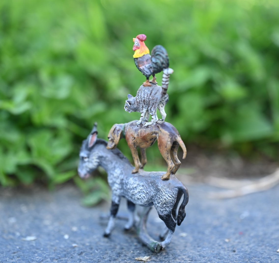 Austrian Vienna Cold Painted Bronze Figural Group of "Bremen Town Musicians"1
