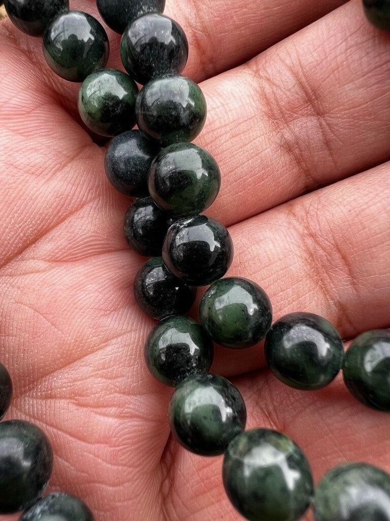 Leafy Green Antique / Vintage Spinach Natural Nephrite Jade Beaded Necklace4