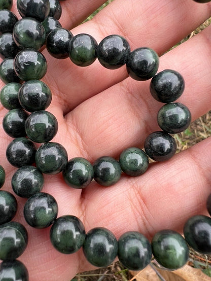 Original Green Antique / Vintage Spinach Natural Nephrite Jade Beaded Necklace4
