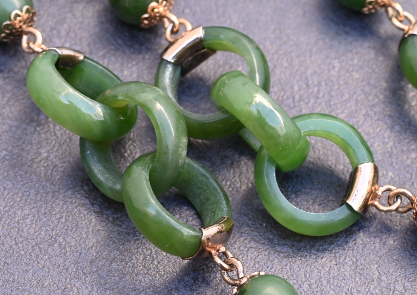 Antique / Vintage Light Spinach Natural Green Jade Devils Work Link Necklace1