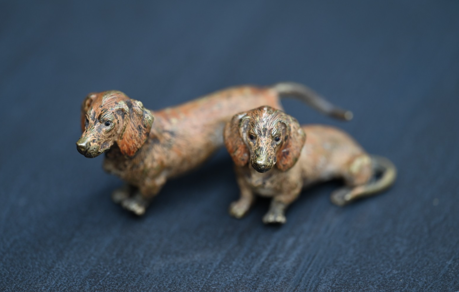 Antique 1900s Austrian Vienna Cold Painted Bronze Figure of Two Dachshund Dogs8