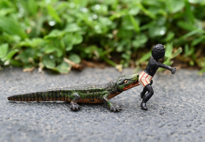 Rare 1900s Austrian Vienna Cold Painted Bronze Figure of Alligator Biting Child4