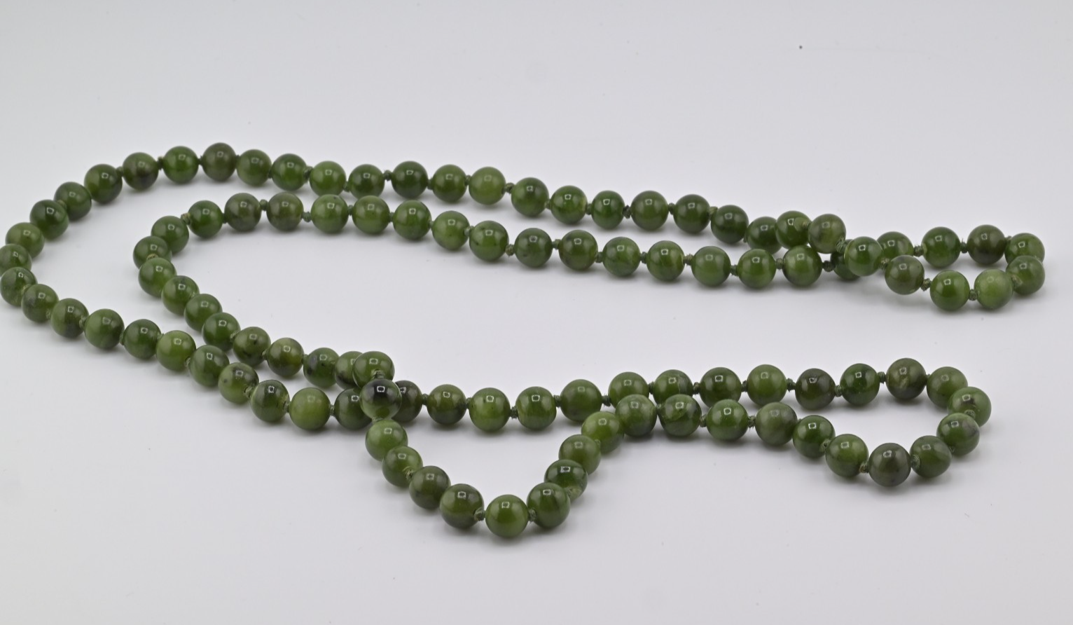 Gorgeous Antique / Vintage Light Spinach Natural Green Jade Beaded Necklace3