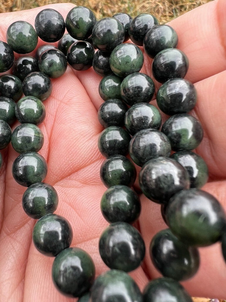 Original Green Antique / Vintage Spinach Natural Nephrite Jade Beaded Necklace9