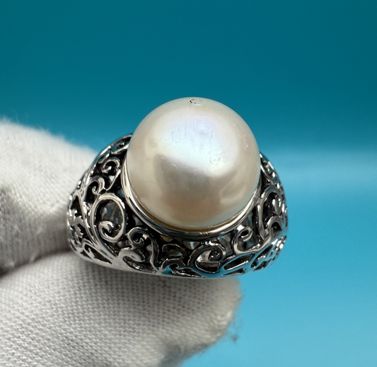 Gorgeous Sterling Silver Ring with Large Cultured Pearl & Intricate Openwork0